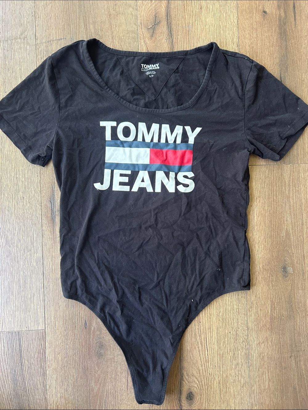 Tommy Hilfiger body suit !! Small